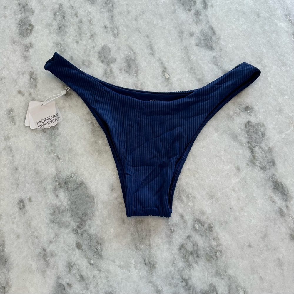 Monday Byron Bottom